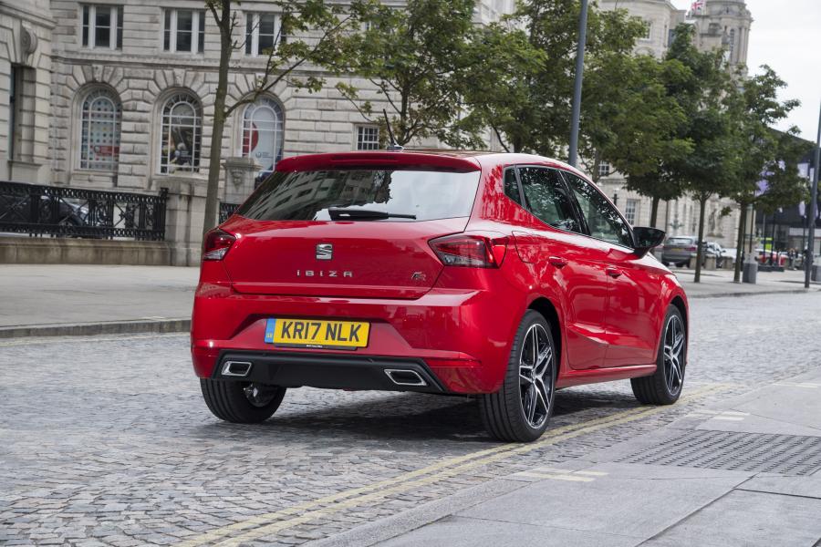  Seat Ibiza FR 2017 года  (UK) (фото 32 из 40)
